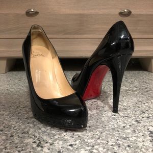 Black Christian Louboutin patent pumps size 9